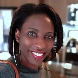 Meet your Posher, Maurine